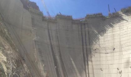 Türkiye'nin en yüksek barajı ve HES projesinin yüzde 65'i tamamlandı