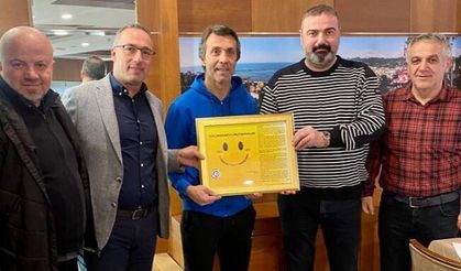 Ardeşen TSO’nun ‘Gülümsemeyi Unutmayın’ kampanyası Rizespor’da