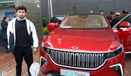 Ameliyat oldu, Milli Otomobil Heyecanı İle TOGG'u Görmeye Geldi