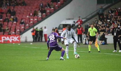 Trendyol Süper Lig: Samsunspor: 1 - Beşiktaş: 1 (Maç devam ediyor)