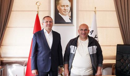 TİGAD Başkanından, Ayvalık Belediyesine ziyaret