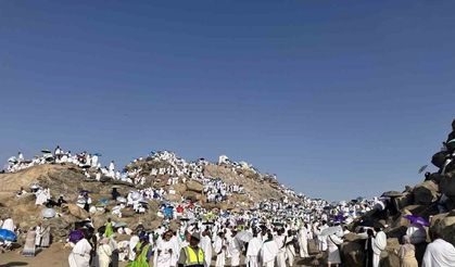 Milyonlar Arafat’ta buluştu