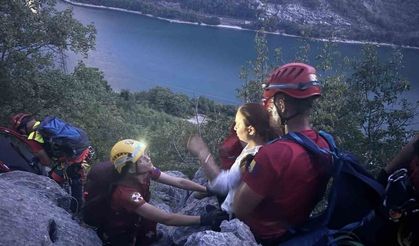 Bosna Hersek’te dağda kaybolan Türk grup son anda kurtarıldı