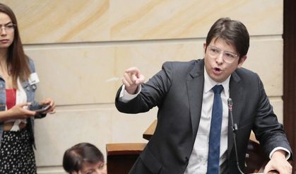 Kolombiya’da 15 yaşındaki çocuk tarafından suikaste uğrayan başkan adayı hayatını kaybetti