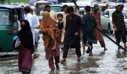 Pakistan’daki sel ve heyelanlarda can kaybı 674’e yükseldi