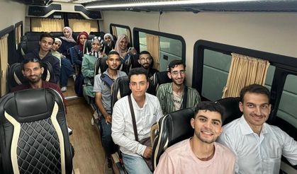 Azerbaycan, burs verdiği 14 Filistinli öğrenciyi Gazze’den tahliye etti