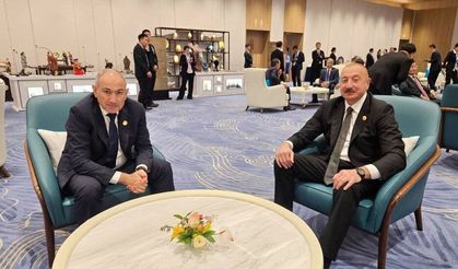 Azerbaycan Cumhurbaşkanı Aliyev, Çin’de Paşinyan ile sohbet etti