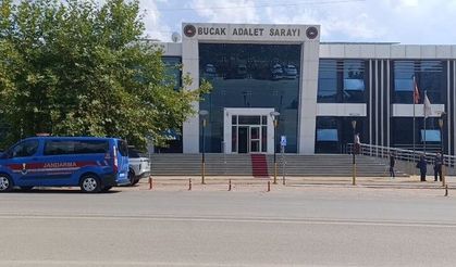 Burdur’da polise saldıran koca tutuklandı, karısı adli kontrolle serbest