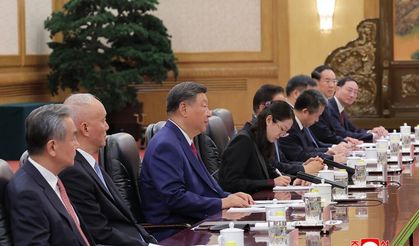 Çin Devlet Başkanı Jinping, Kuzey Kore lideri Kim Jong-Un ile görüştü