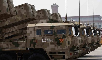 Çin, Zafer Günü’nü görkemli bir askeri geçit töreni ile kutladı