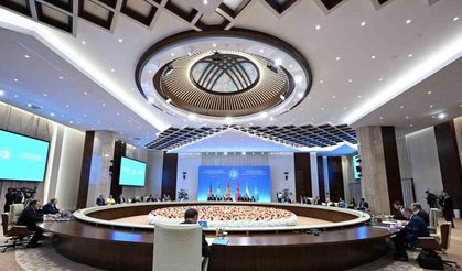 Cumhurbaşkanı Yardımcısı Yılmaz, Kırgızistan Cumhurbaşkanı Caparov ile bir araya geldi