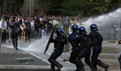 Fransa’daki protestolarda gözaltı sayısı 473’e yükseldi