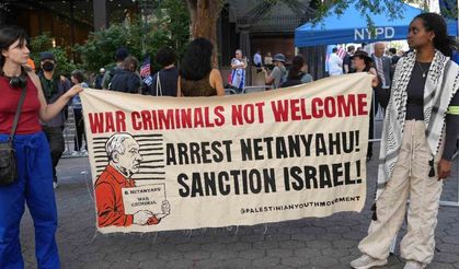 New York’ta binlerce kişi Netanyahu’yu protesto etmek için sokaklara döküldü