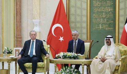 Bakan Bayraktar: "(Kuveyt ile) Enerji sektöründe ortak projeler geliştirmeyi ve karşılıklı deneyim paylaşımını hedefliyoruz"