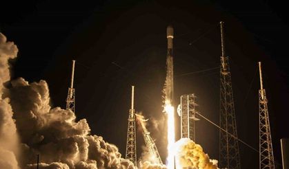 Güney Kore, 5’inci yerli askeri casus uydusunu yörüngeye gönderdi