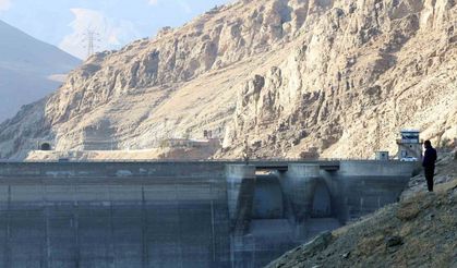 İran’da kuraklıkla mücadele kapsamında yapay yağmur hazırlığı