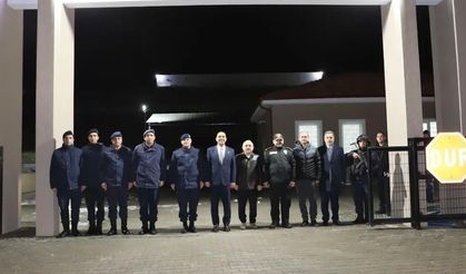 Vali Taşolar, görev başındaki ekiplerin yeni yılını kutladı