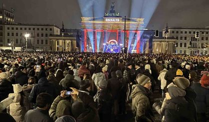 Almanya yeni yıla yoğun güvenlik önlemleri altında girdi