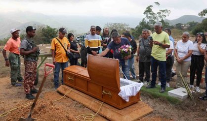 Venezuela İçişleri Bakanı: 'ABD'nin saldırılarında 100 kişi hayatını kaybetti'