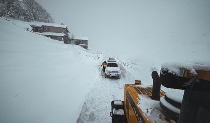 Çayeli'de  kar nedeniyle eğitime ara verildi