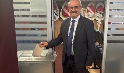 Refik Kumbasar yeniden Rize Fırıncılar Odası başkanı oldu