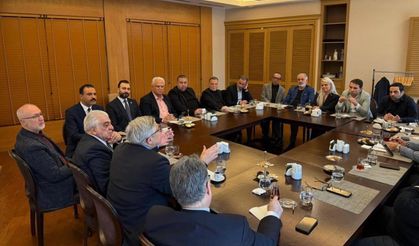AK Parti heyeti KKTC basını ile buluştu