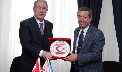 KKTC Dışişleri Bakanı Ertuğruloğlu, TBMM Milli Savunma Komisyonu Başkanı Akar ile görüştü