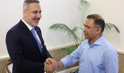 Bakan Fidan, Bangladeş Başbakanı Rahman tarafından kabul edildi