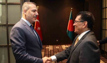 Bakan Fidan, Bangladeşli mevkidaşı Rahman ile görüştü