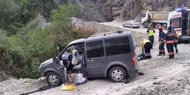 Trabzon’da trafik kazası: 3 yaralı