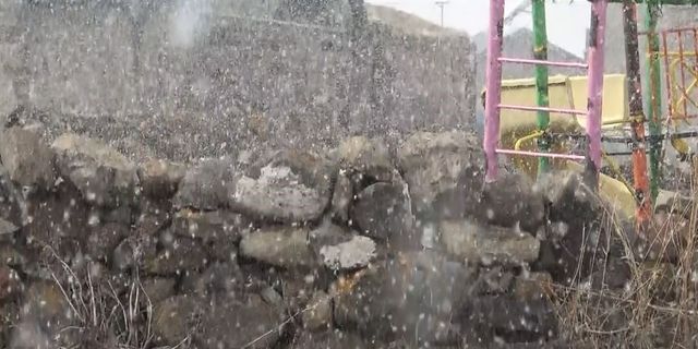 4 Mayıs’a karla uyandılar
