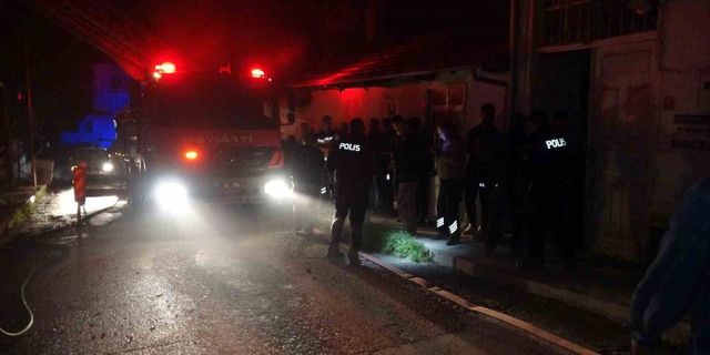 Burdur’da gece saatlerinde bir evde çıkan yangında maddi hasar oluştu