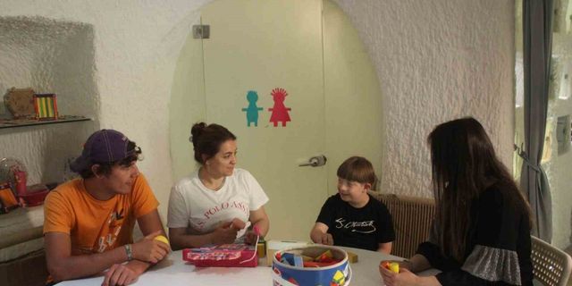 Hem tatil yaptılar hem gönül aldılar