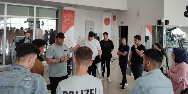 Meslek lisesi öğrencileri NEVÜ’de
