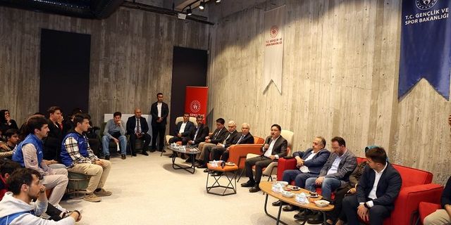 Kayseri Talaslı gençler 'Genç Ofis'te buluşuyor