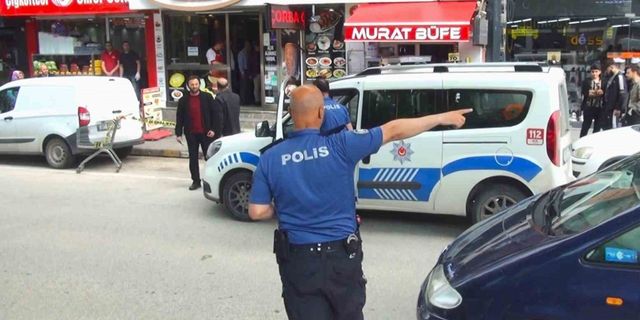 Husumetlisini cadde ortasında silahla vurdu