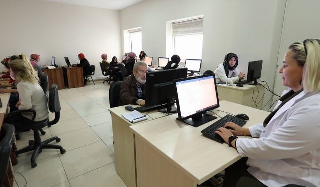Konya KOMEK'te yeni dönem kayıtları başladı