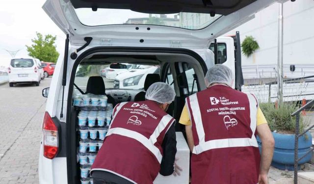 Aşevinin kazanları öğrenciler için kaynıyor