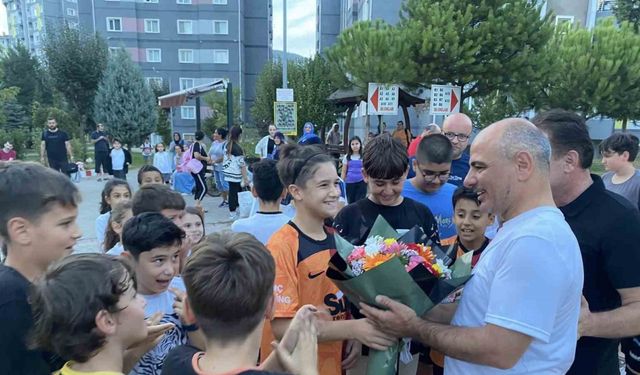 Başkan Söğüt sözünü tuttu, çocuklarla buluştu
