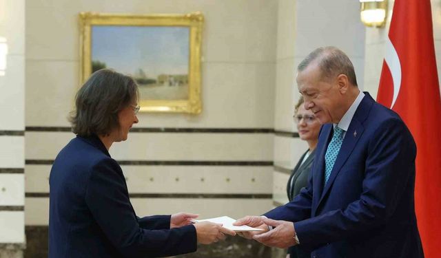 Cumhurbaşkanı Erdoğan, Fransa Büyükelçisi Dumont’u kabul etti