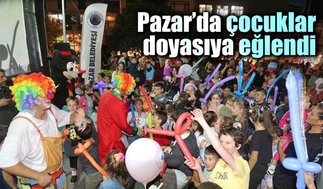 Pazar’da çocuklar doyasıya eğlendi.