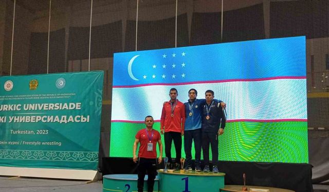 BARÜ’lü milli sporcular Kazakistan’dan 3 madalyayla dönüyor