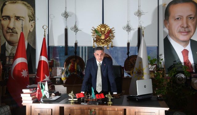 Osmanlı Ocakları Genel Başkanı Canpolat’tan Özgür Özel’e tepki: “Osmanlı Ocakları ile ilgili ifadeleriniz yanlış, özür dileyin"