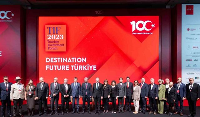 Turizm Yatırım Forumu’nda Türkiye’nin dünya turizminde zirve iddiası öne çıktı