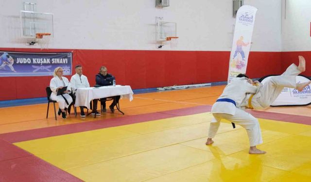 Büyükçekmeceli judocular kuşak sınavını başarıyla geçti
