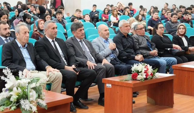 Erzincan’da yazılım üzerine program düzenlendi