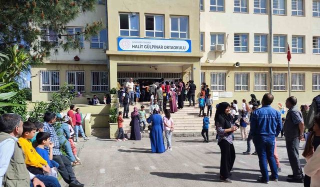 Siverek’te Bursluluk Sınavına 8 bin 274 öğrenci katıldı