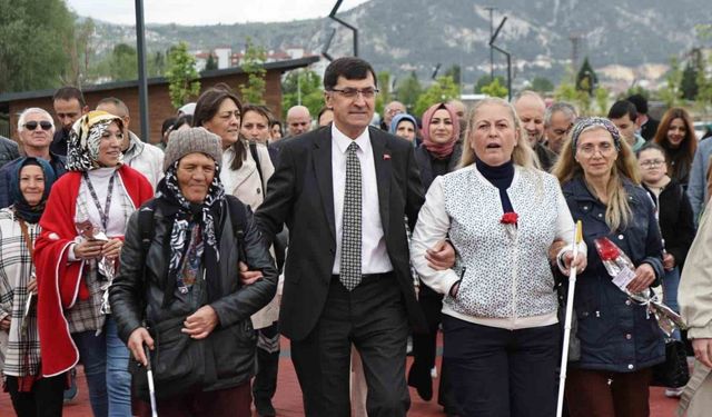 Başkan Eyüp Kahveci, doğa yürüyüşü etkinliğine katıldı