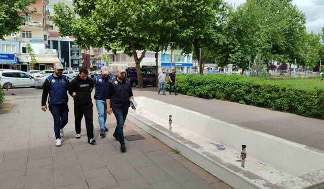 Interpol ve Europol tarafından kırmızı bültenle aranan DEAŞ’lı Kırşehir’de yakalandı