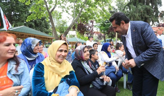 Pamukkale Belediyesi anneleri unutmadı